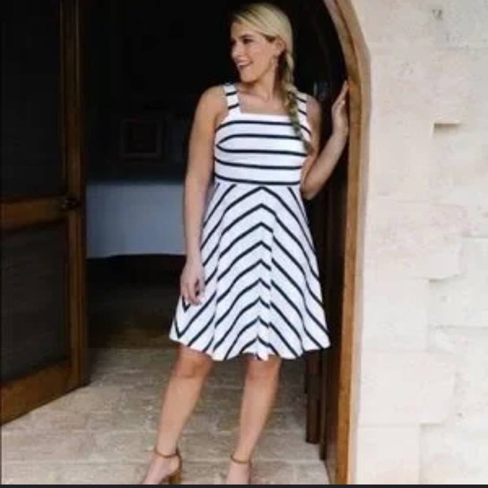 Draper James navy and white striped ALine Nautical shift sundress size 8 - Picture 10 of 10